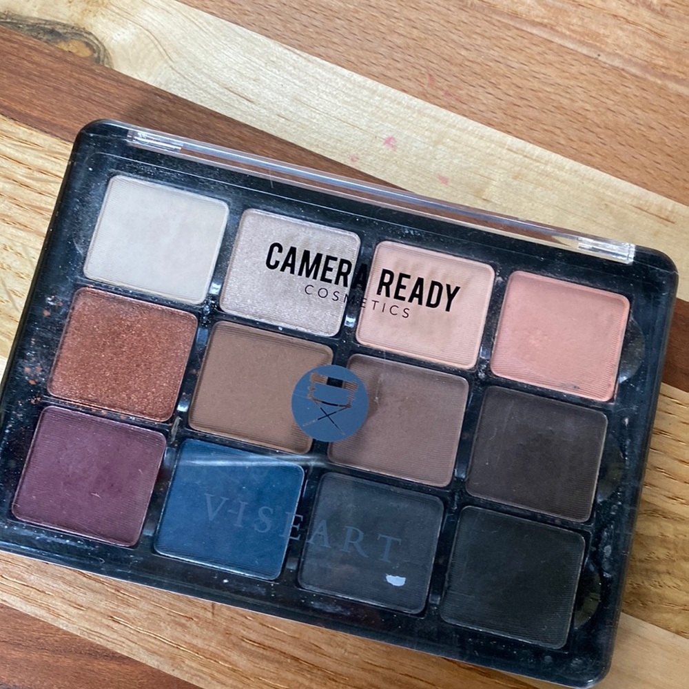 Viseart x camera ready cosmetics eyeshadow palette